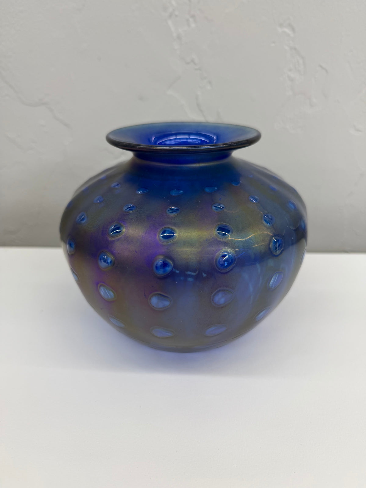 PV453 Cabinet Vase, Metalic Blue, clear dots