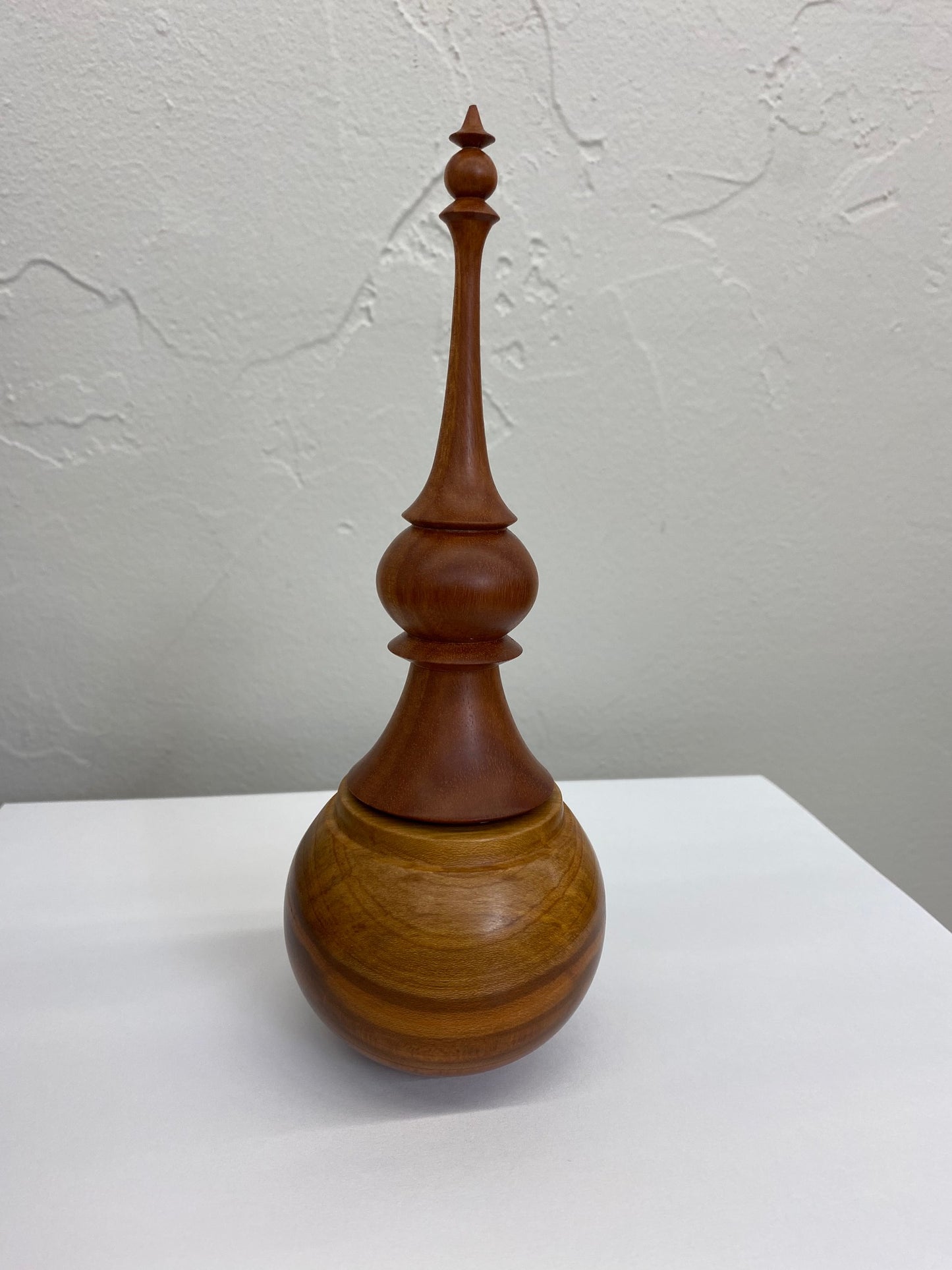 AH99 Lidded Box, Cherry