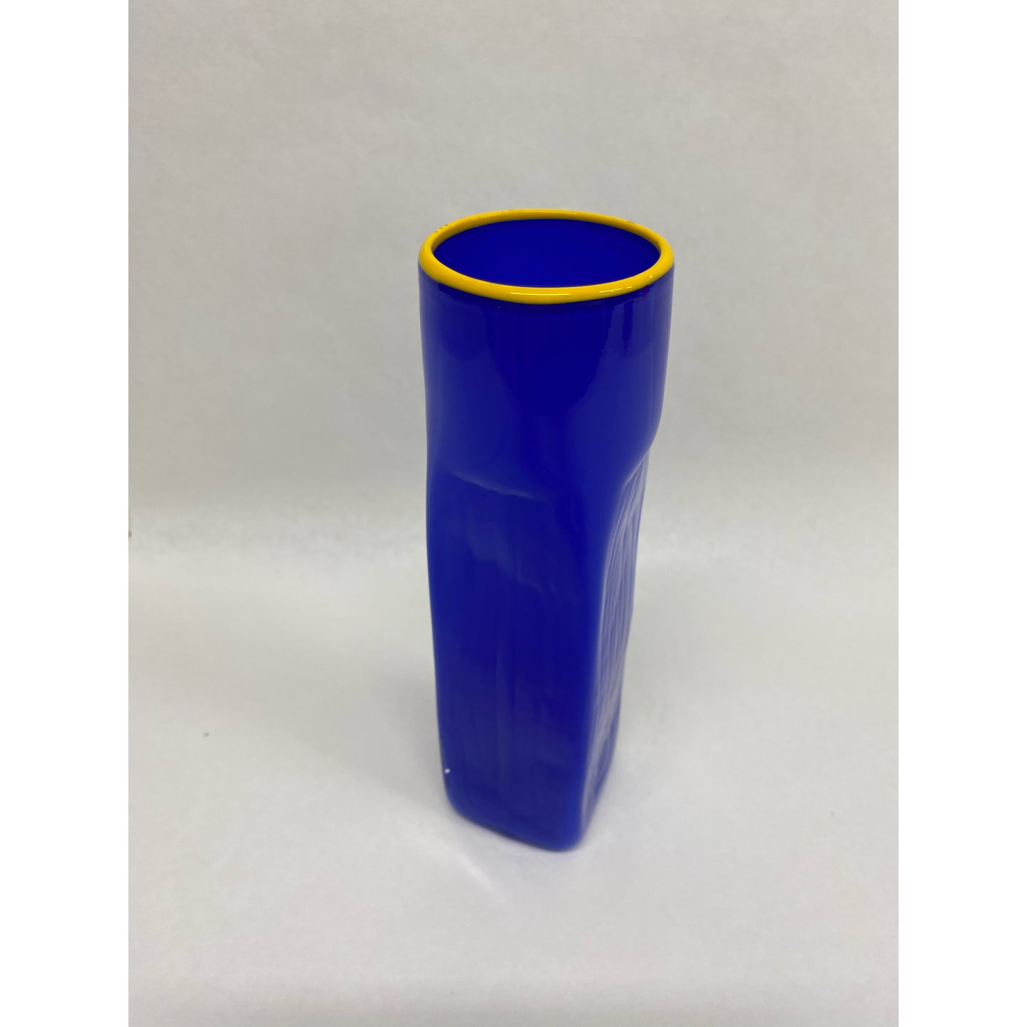 BB205 Bud Vase