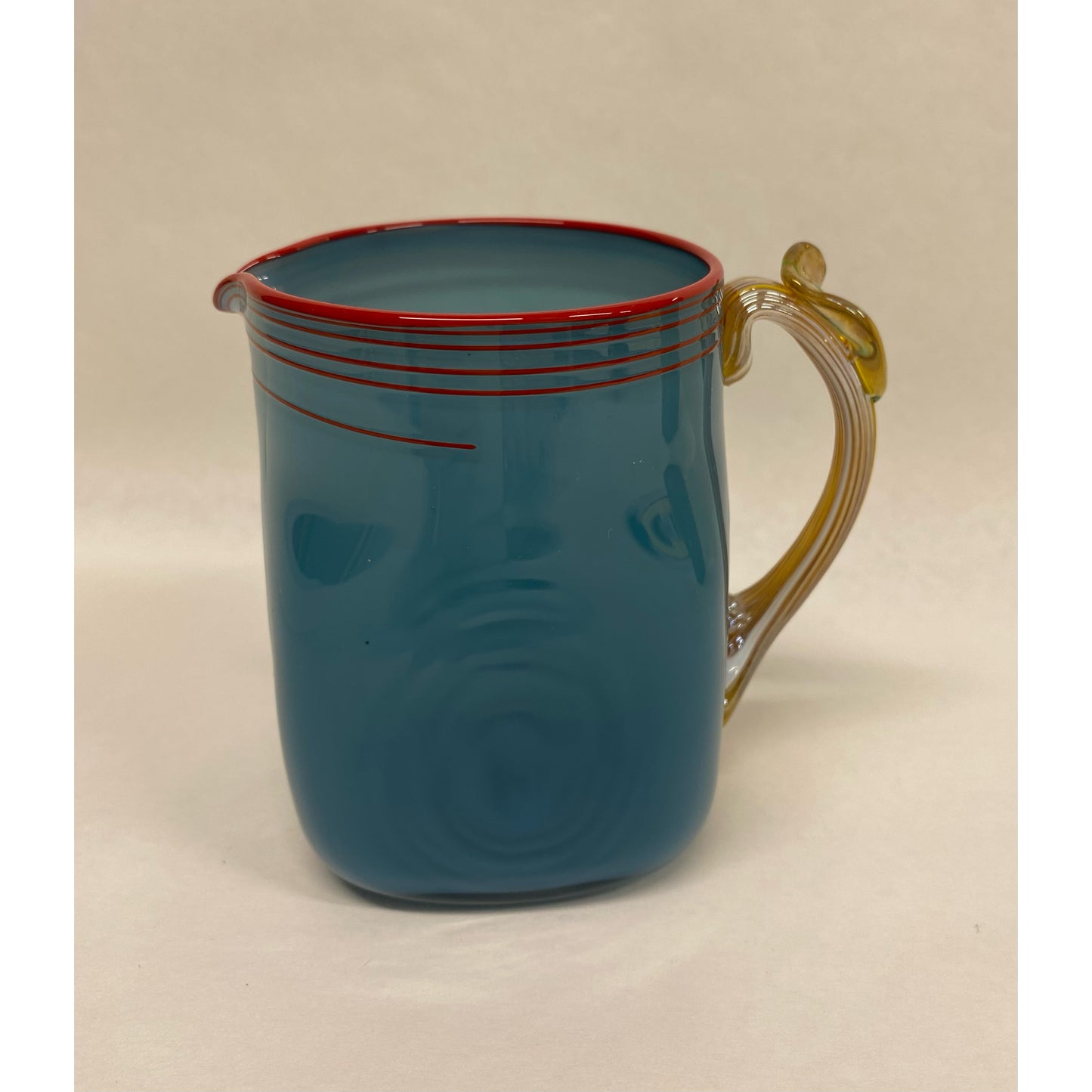 BB208 Lg. Pitcher