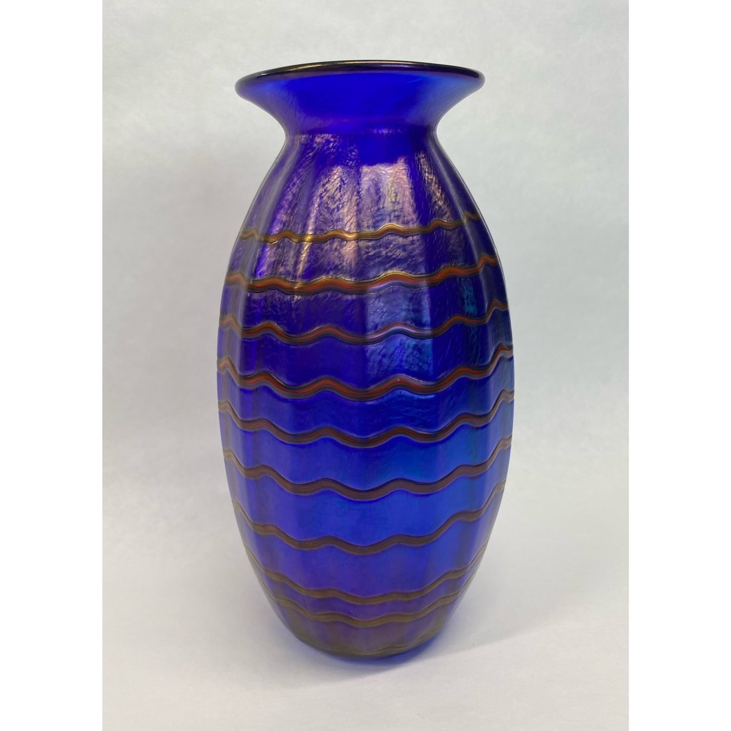 PV397 Blue Luster Wavy-9"