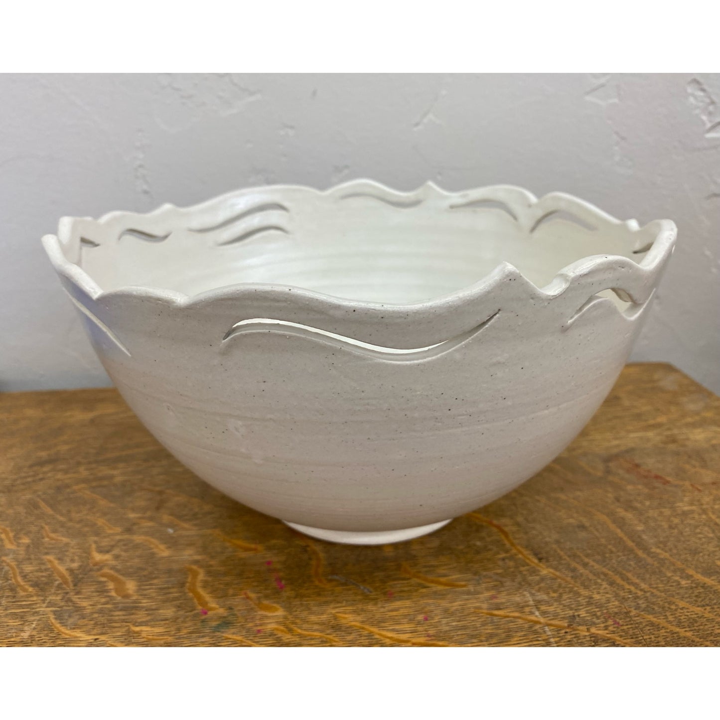 CL94 Carved White Bowl