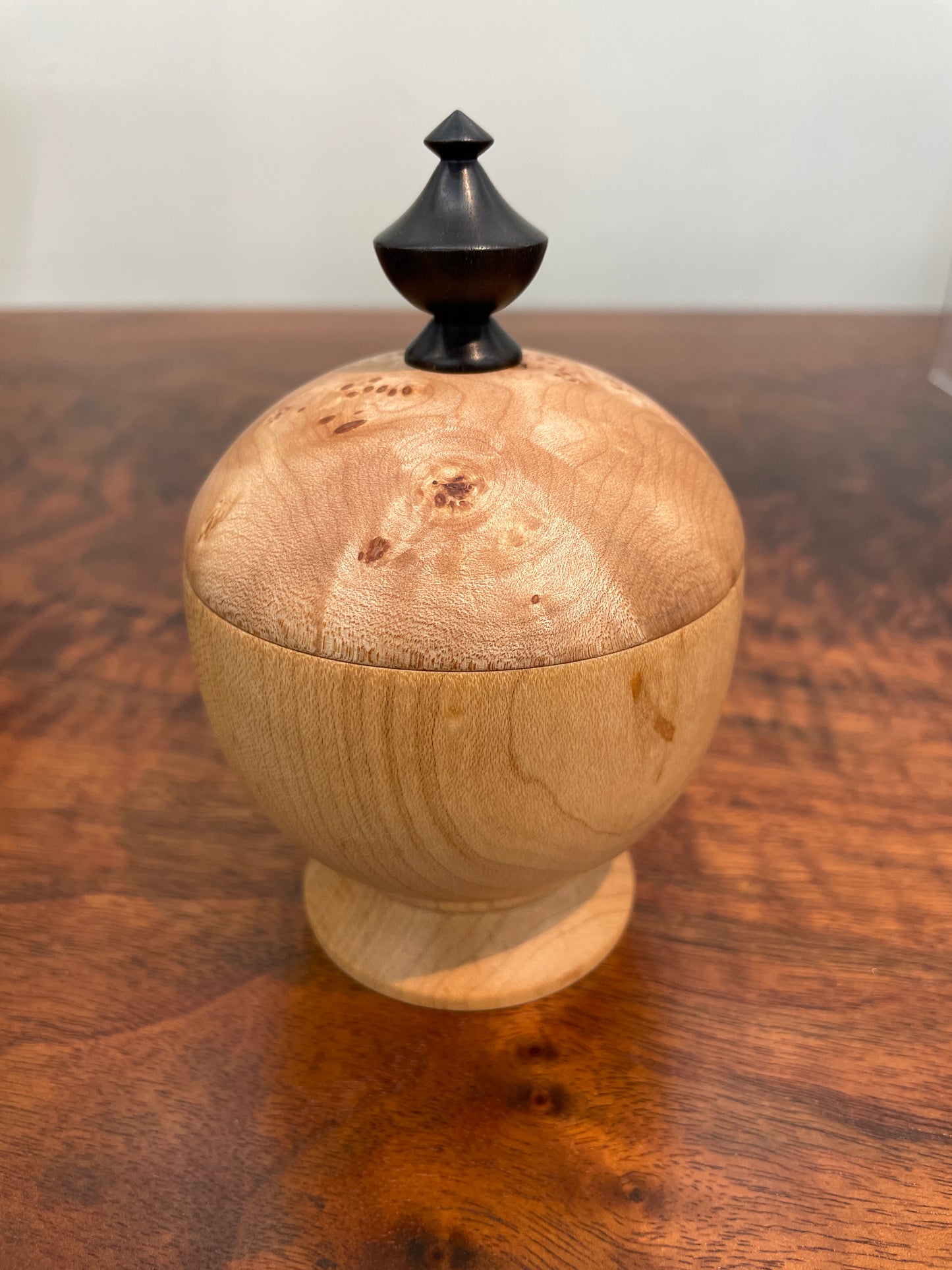 AH102 Maple Box