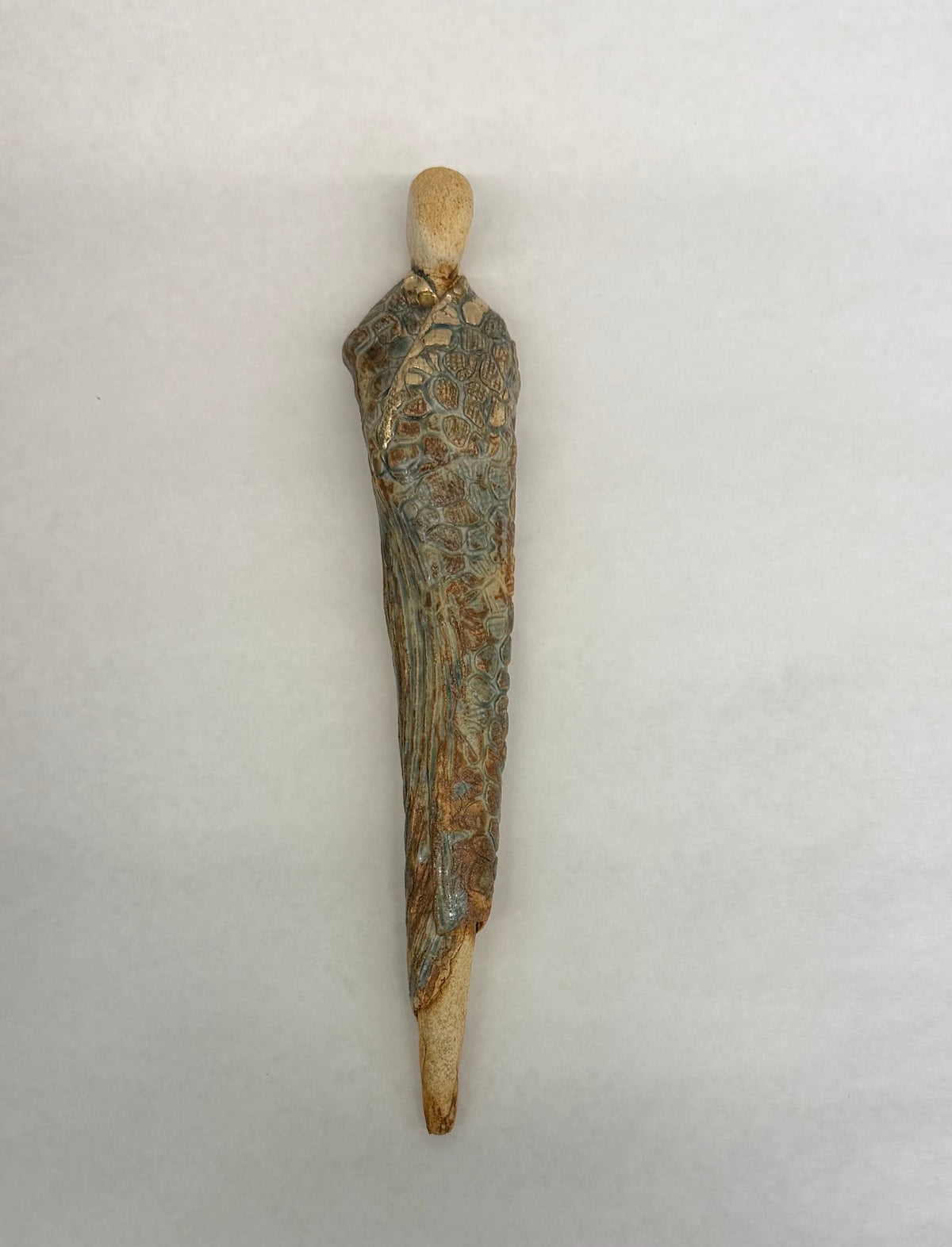 MHB131 Cloak of Expectation