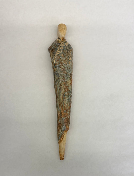 MHB131 Cloak of Expectation