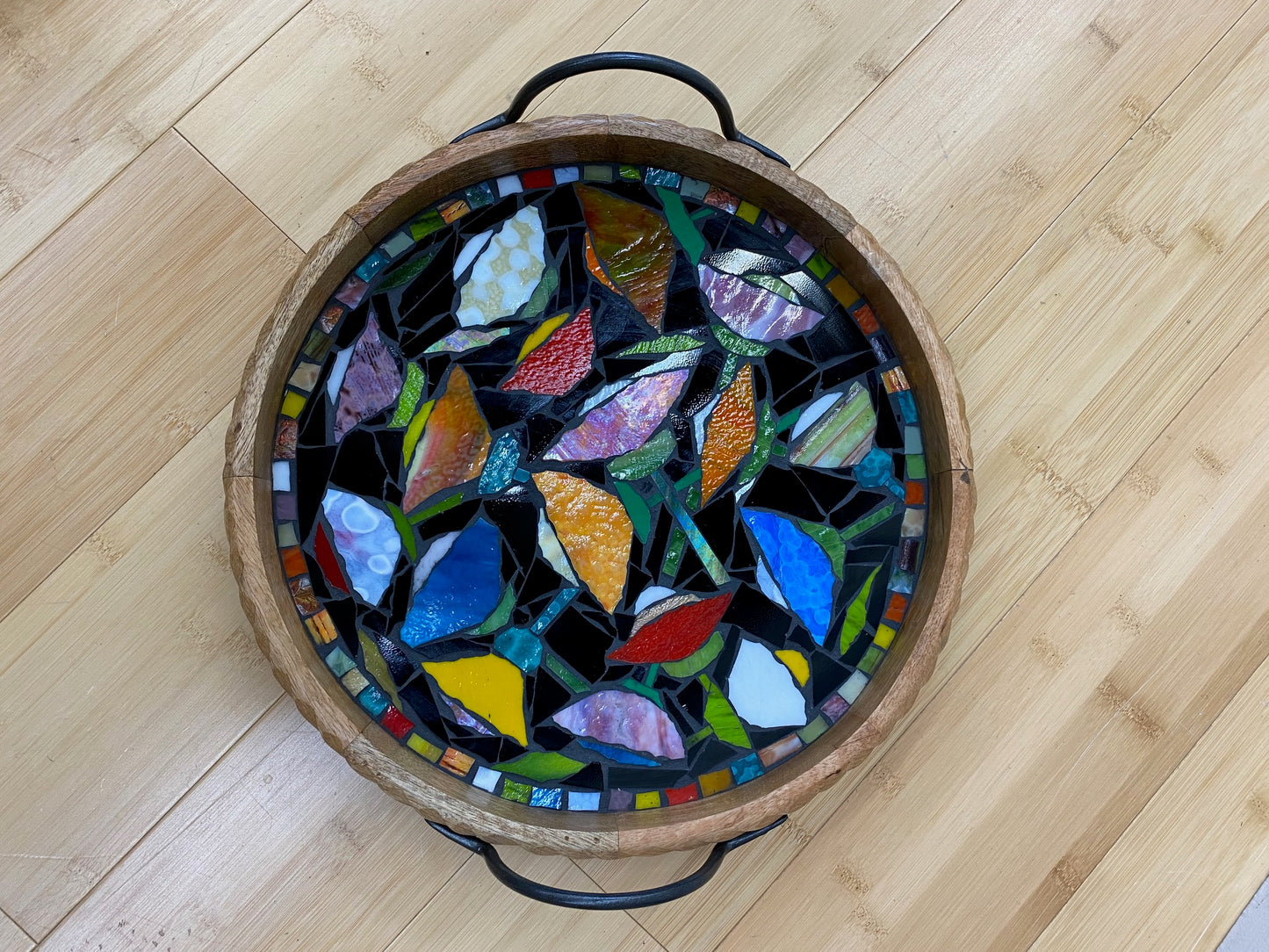 JR42 Lg Round Tray
