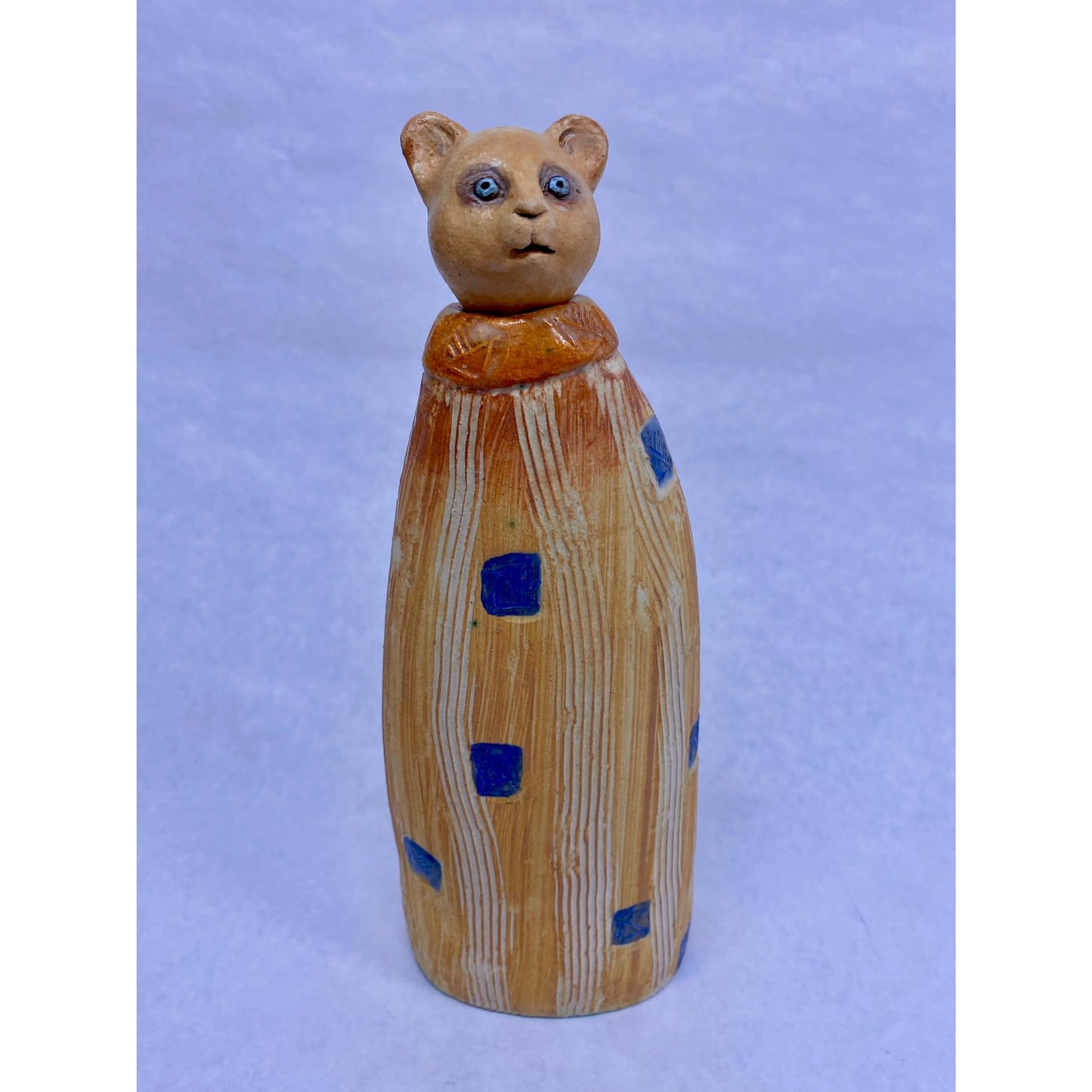 DG2165 Bear Vase